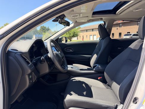 Certified 2022 Honda HR-V EX image 12