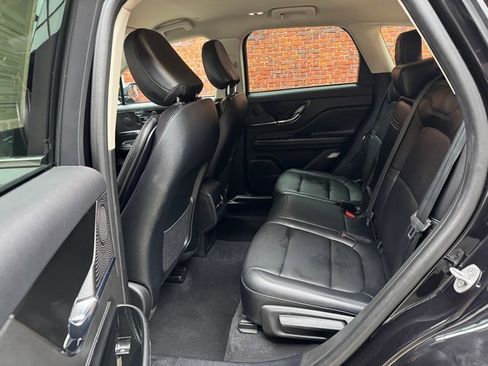 Used 2023 Lincoln Corsair FWD image 23