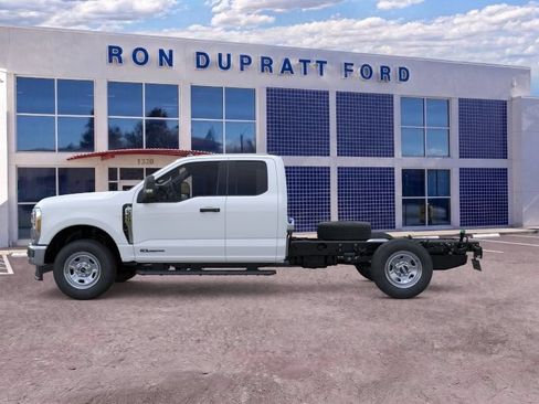 New 2026 Ford F350 XL w/ XL Chrome Package AWD/4WD image 4