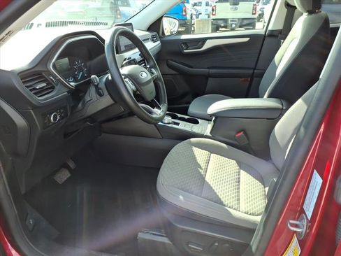 Used 2022 Ford Escape SE w/ SE Sport Appearance Package image 11