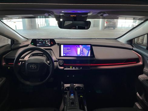 Used 2024 Toyota Prius Prime FWD image 41