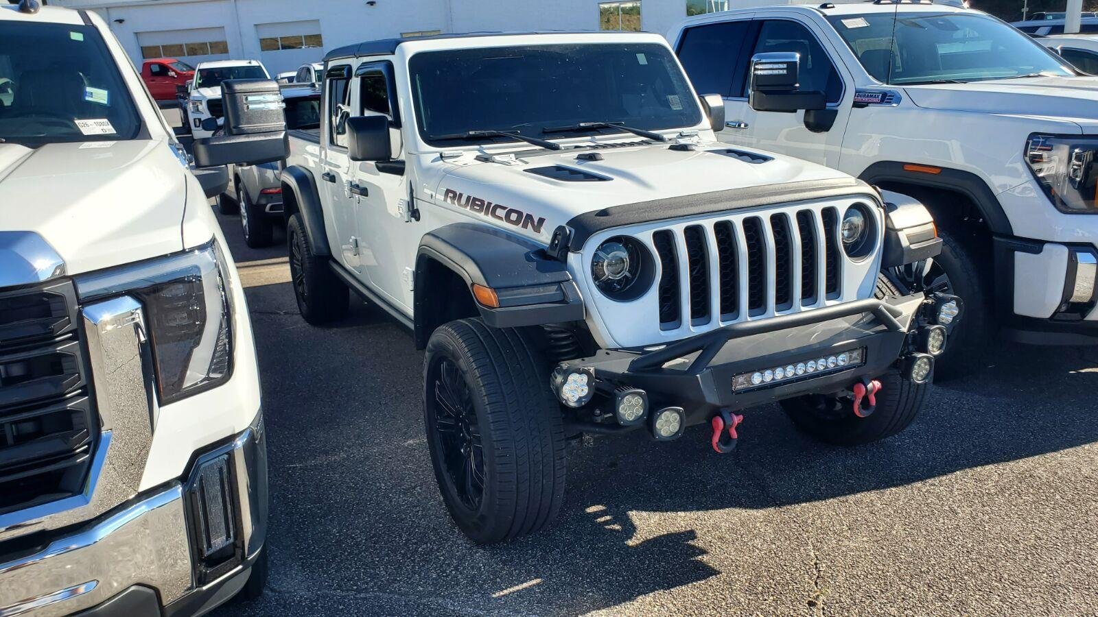 Used 2021 Jeep Gladiator Rubicon AWD/4WD image 2