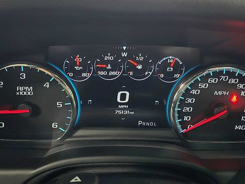 Used 2020 GMC Yukon Denali w/ Denali Premium Package image 28