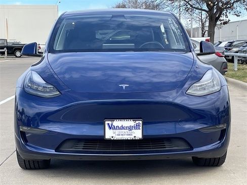 Used 2021 Tesla Model Y Long Range image 7