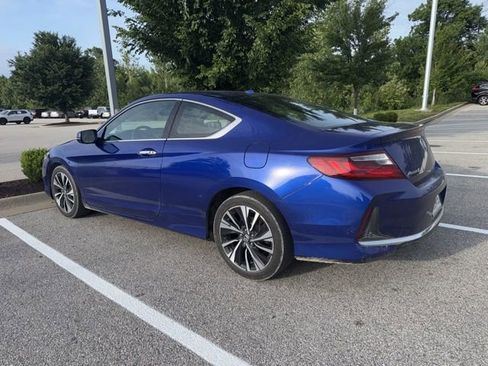 Used 2017 Honda Accord EX image 4
