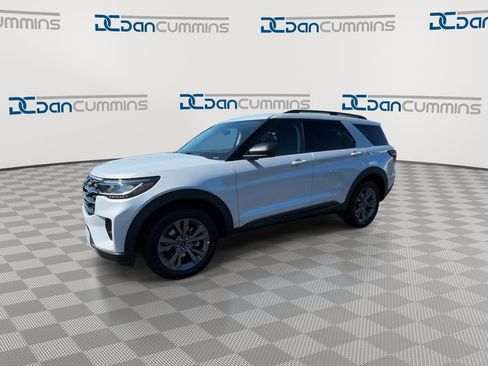 New 2026 Ford Explorer Active AWD/4WD image 4