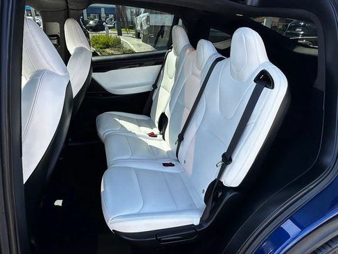 Used 2020 Tesla Model X Long Range AWD/4WD image 16
