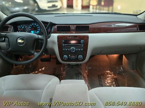 Used 2006 Chevrolet Impala LT FWD image 18