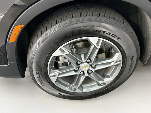 Used 2025 Chevrolet Blazer LT image 11