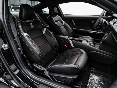 Used 2022 Ford Mustang Shelby GT500 w/ Technology Package image 47