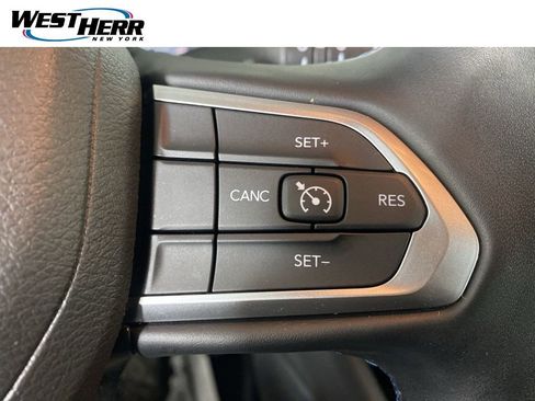 Used 2022 Jeep Compass Latitude w/ Convenience Group AWD/4WD image 9