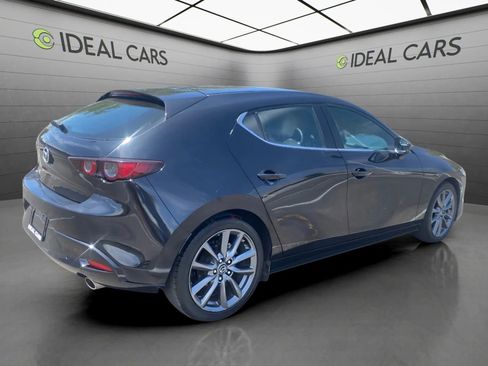 Used 2019 MAZDA MAZDA3 Hatchback FWD image 5