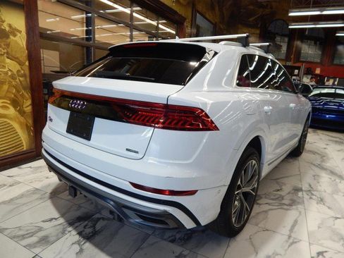 Used 2023 Audi Q8 Premium Plus image 4