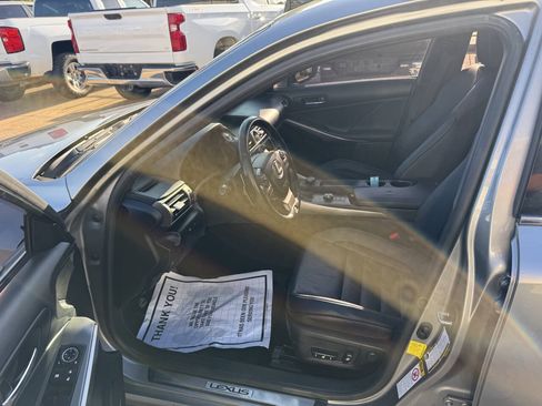 Used 2016 Lexus IS 200t w/ F Sport Package RWD image 7