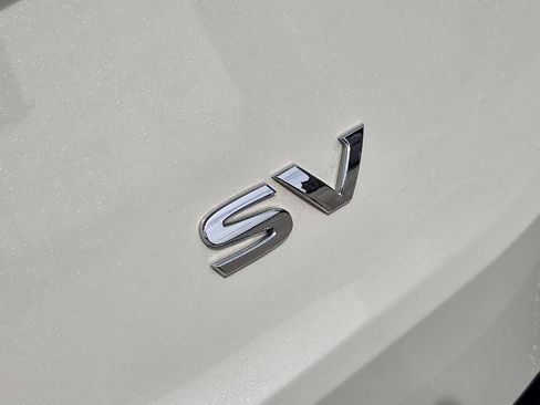 Certified 2023 Nissan Rogue SV FWD image 9