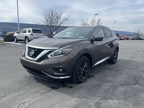 Used 2018 Nissan Murano SV w/ Premium Package image 8