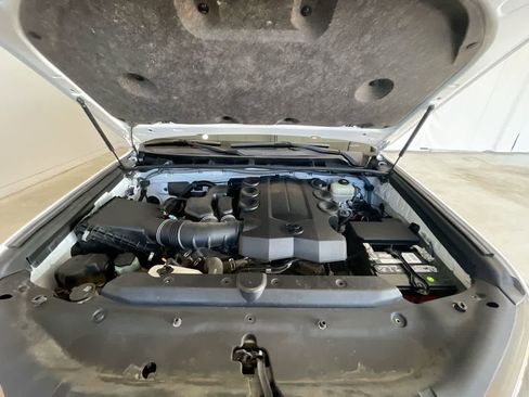 Used 2019 Toyota 4Runner SR5 image 25