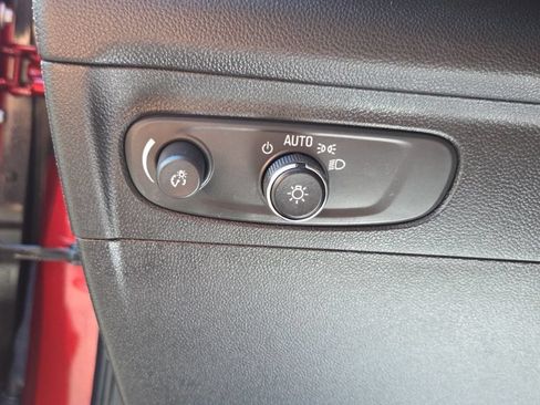 Used 2023 Buick Envision Preferred AWD/4WD image 27