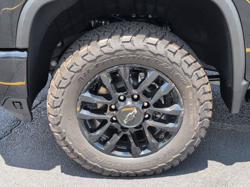 New 2026 Chevrolet Silverado 2500 High Country w/ High Country Premium Package AWD/4WD image 12