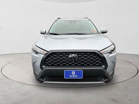 Used 2023 Toyota Corolla Cross LE AWD/4WD image 8