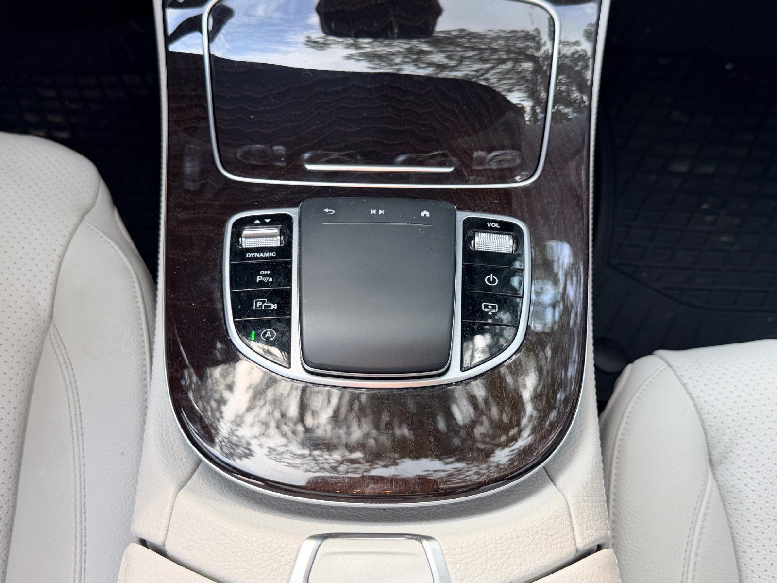 Used 2021 Mercedes-Benz E 450 4MATIC Sedan image 25