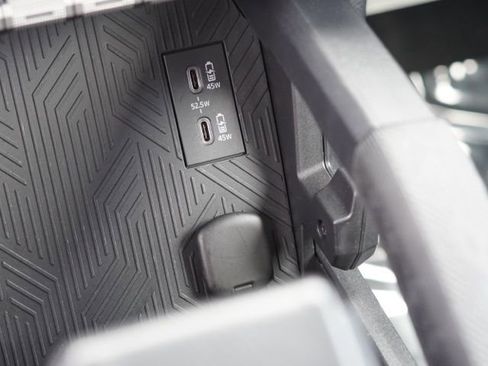 Certified 2025 Toyota Tacoma TRD Off-Road image 35