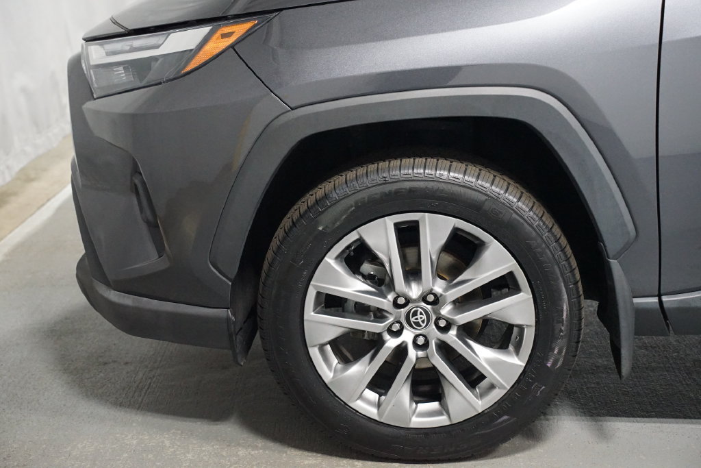 Certified 2024 Toyota RAV4 XLE Premium FWD image 5
