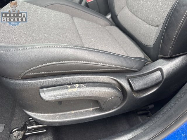 Used 2025 Kia Seltos S AWD/4WD image 22