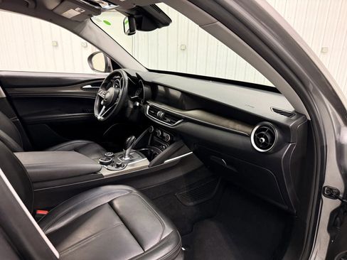 Used 2018 Alfa Romeo Stelvio Ti image 14
