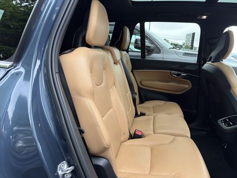 Used 2019 Volvo XC90 T6 Momentum w/ Advanced Package AWD/4WD image 11