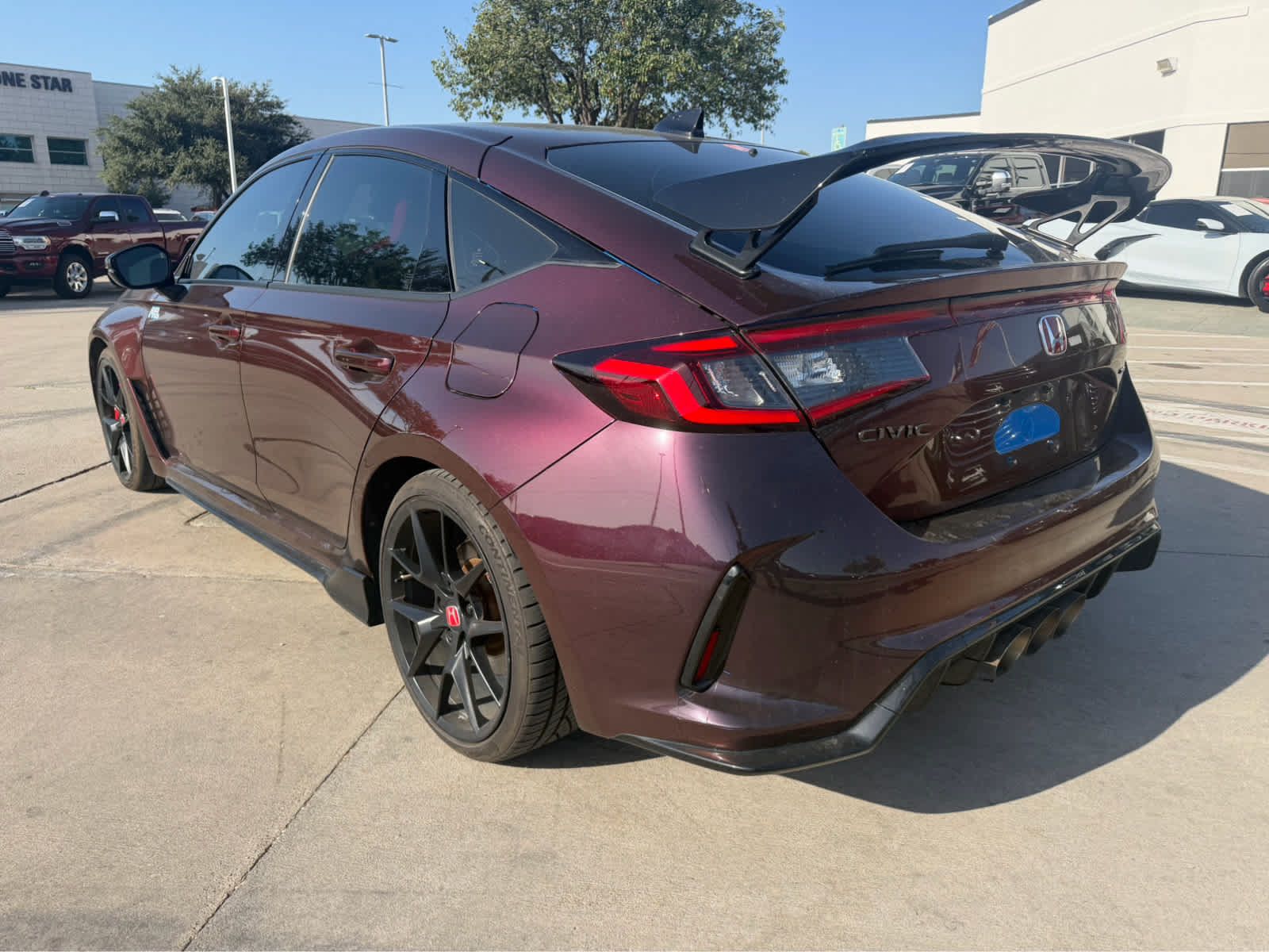 Used 2024 Honda Civic Type R image 2