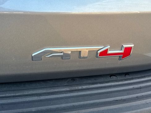 Used 2024 GMC Yukon AT4 w/ Technology Package AWD/4WD image 6