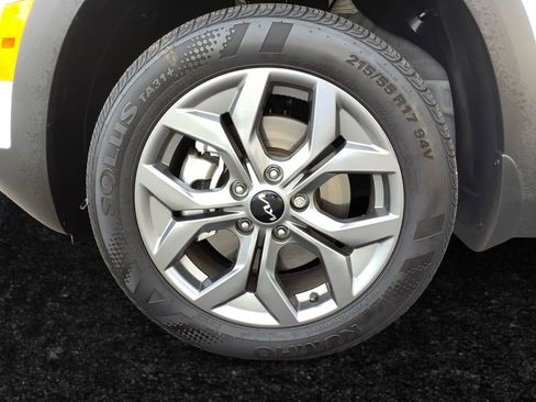 Used 2025 Kia Seltos LX AWD/4WD image 27