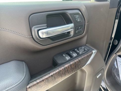 Certified 2023 GMC Sierra 2500 Denali w/ Technology Package image 11