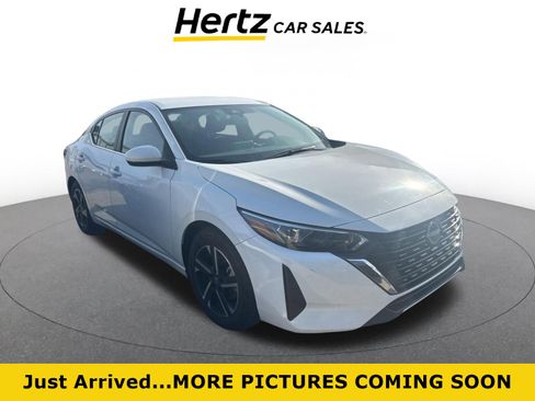 Used 2025 Nissan Sentra SV image 1