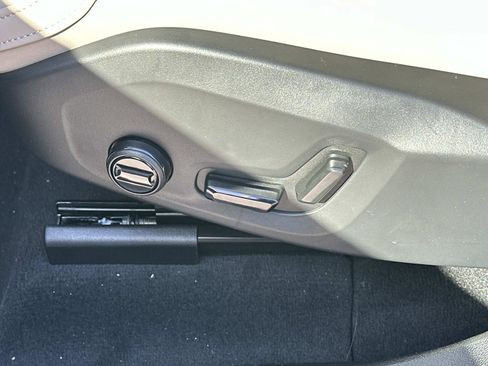 New 2026 Volvo XC60 B5 Core w/ Climate Package image 14