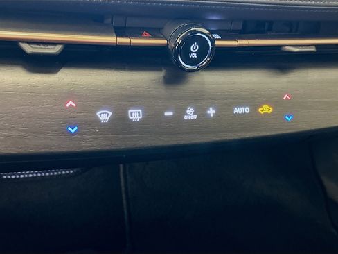 Used 2024 Nissan Ariya AWD image 24