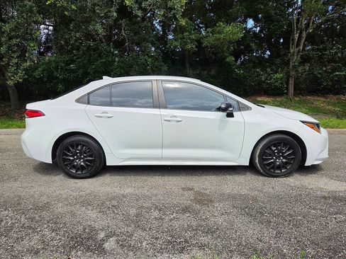 Used 2022 Toyota Corolla LE FWD image 8