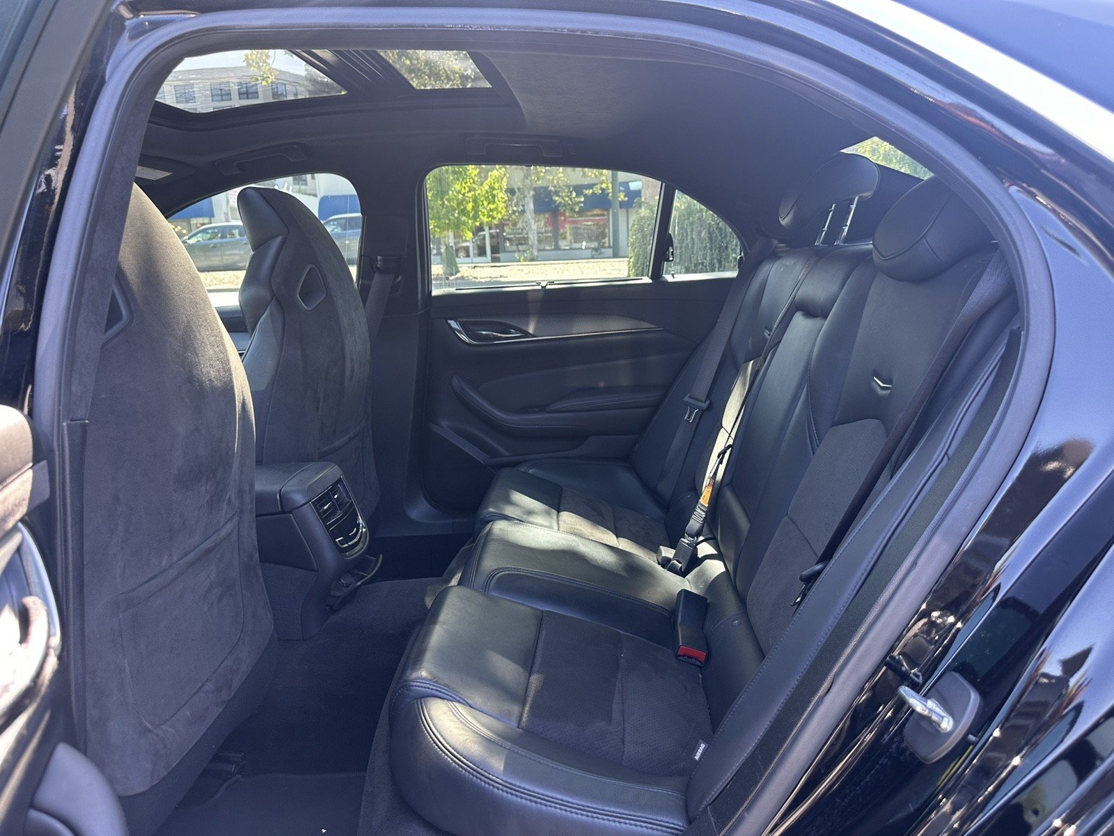 Used 2016 Cadillac CTS V Sedan w/ Luxury Package RWD image 22