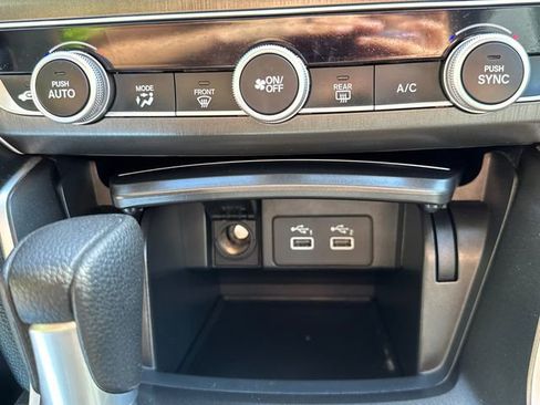 Used 2021 Honda Accord LX image 30