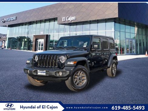 Used 2024 Jeep Wrangler Unlimited Sport AWD/4WD image 1