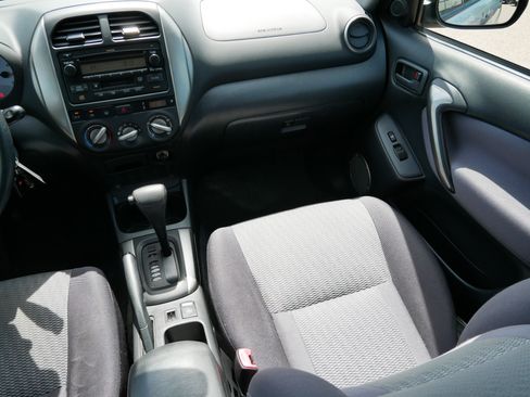 Used 2004 Toyota RAV4 4WD image 11