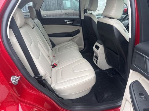 Certified 2022 Ford Edge Titanium w/ Class II Trailer Tow Package image 39