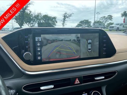Used 2020 Hyundai Sonata Limited FWD image 21