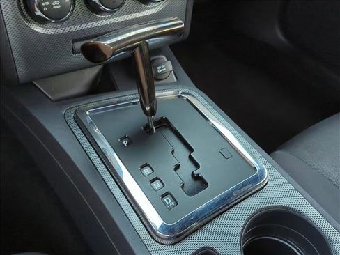 Used 2013 Dodge Challenger R/T RWD image 12
