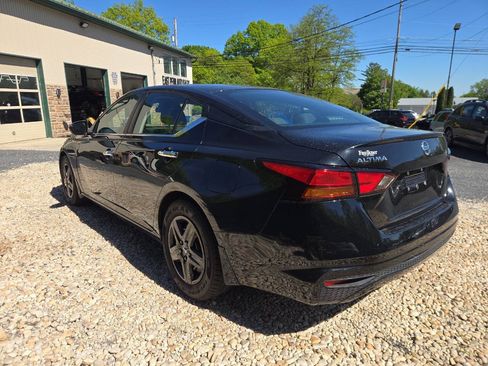 Used 2021 Nissan Altima 2.5 S FWD image 4
