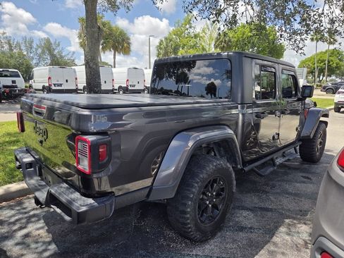 Used 2021 Jeep Gladiator Sport AWD/4WD image 5