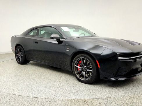 Used 2024 Dodge Charger Daytona Scat Pack w/ Plus Group AWD/4WD image 3