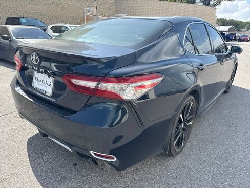 Used 2018 Toyota Camry XSE FWD image 6
