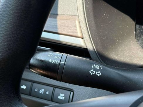 Used 2024 Nissan Altima 2.5 SV FWD image 30